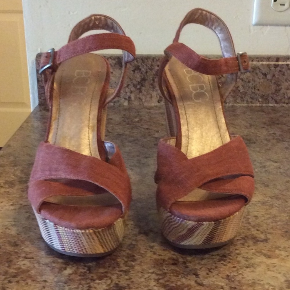 BCBG Wedges - Picture 5 of 7